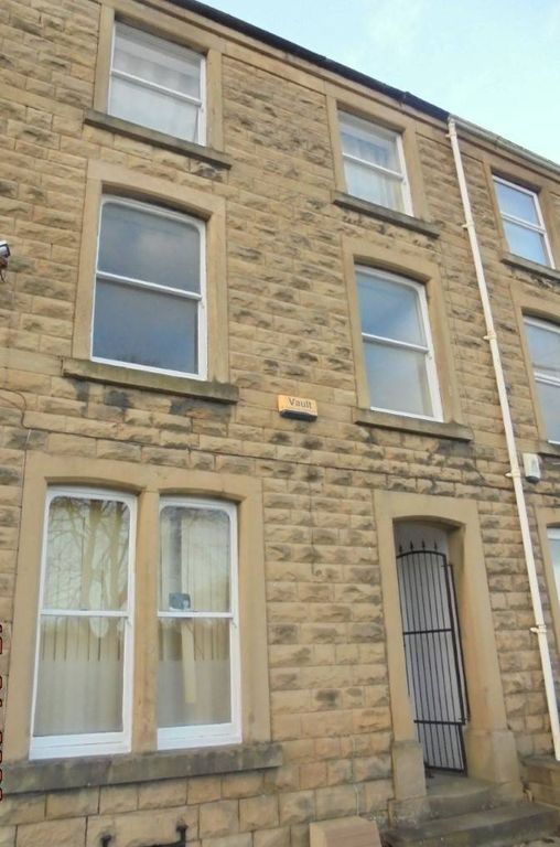 Property photo 3 of 4