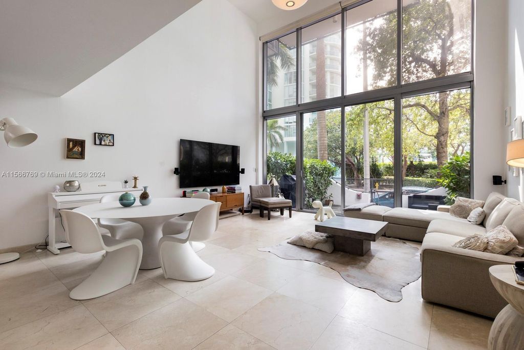 Property photo 3 of 14 <Alttext/>