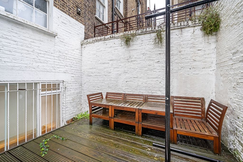 Property photo 3 of 10 Patio