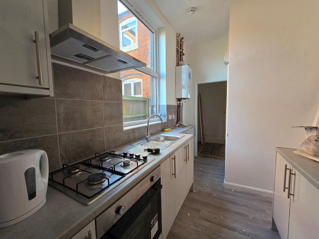 Property photo 2 of 16 Img-20250412-Wa0004.Jpg