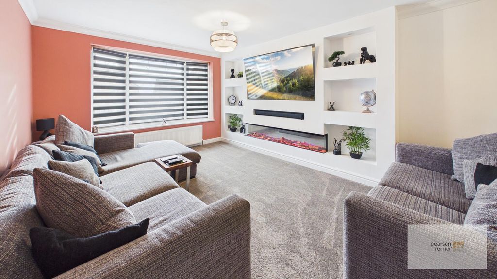 Property photo 3 of 25 Living Room