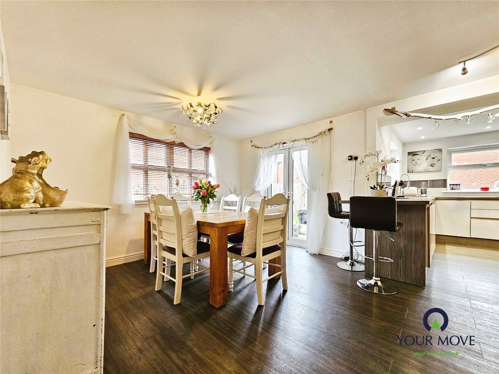 Property photo 2 of 15 Picture No. 04
