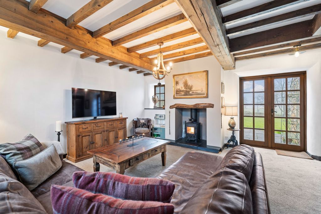 Property photo 3 of 41