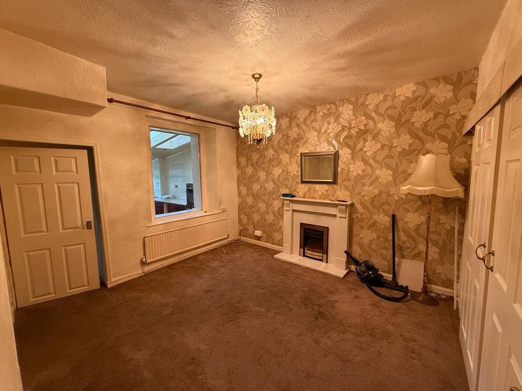 Property photo 2 of 14 ***