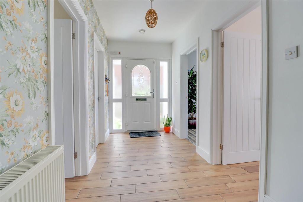 Property photo 2 of 27 14 Third Avenue Inside.Jpg