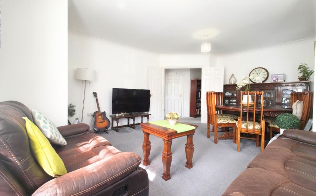 Property photo 3 of 12 4401395