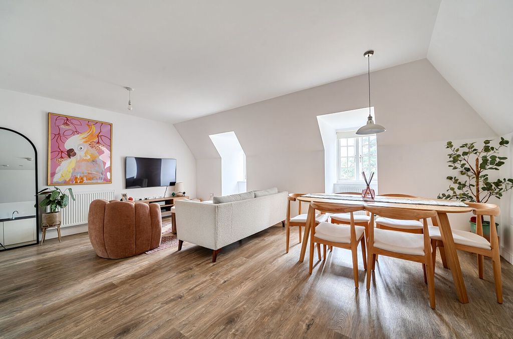 Property photo 2 of 20 1496423-9-6A5Ff68...