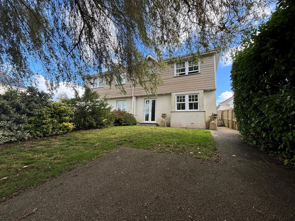 Property photo 1 of 12 Front