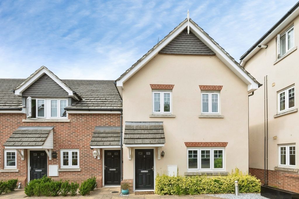 Property photo 1 of 11 Pbox-Img.Jpg