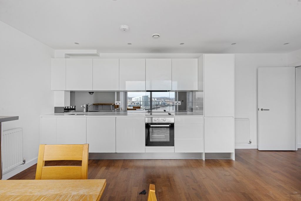 Property photo 2 of 14 094A7561