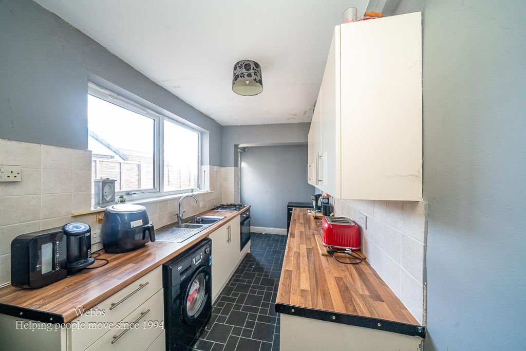 Property photo 3 of 24 Webbs-6.Jpg