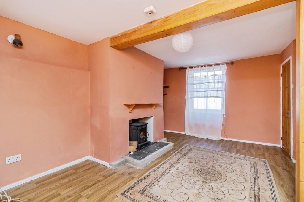 Property photo 3 of 16 Pbox-Img.Jpg