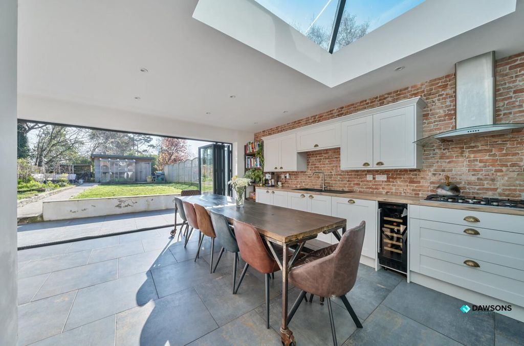 Property photo 1 of 28 74E58369-0724-4d3c-A8Ad-B4d853B5cd55.Jpg