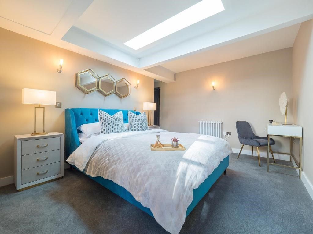 Property photo 2 of 23 17