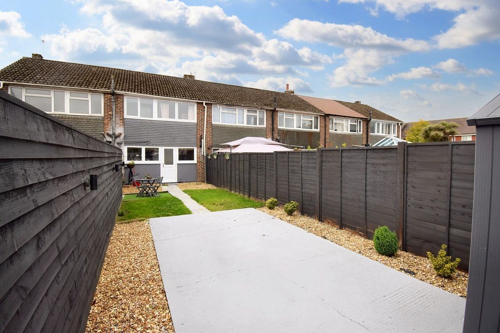 Property photo 3 of 14