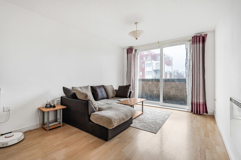 Property photo 2 of 11 Reception Room