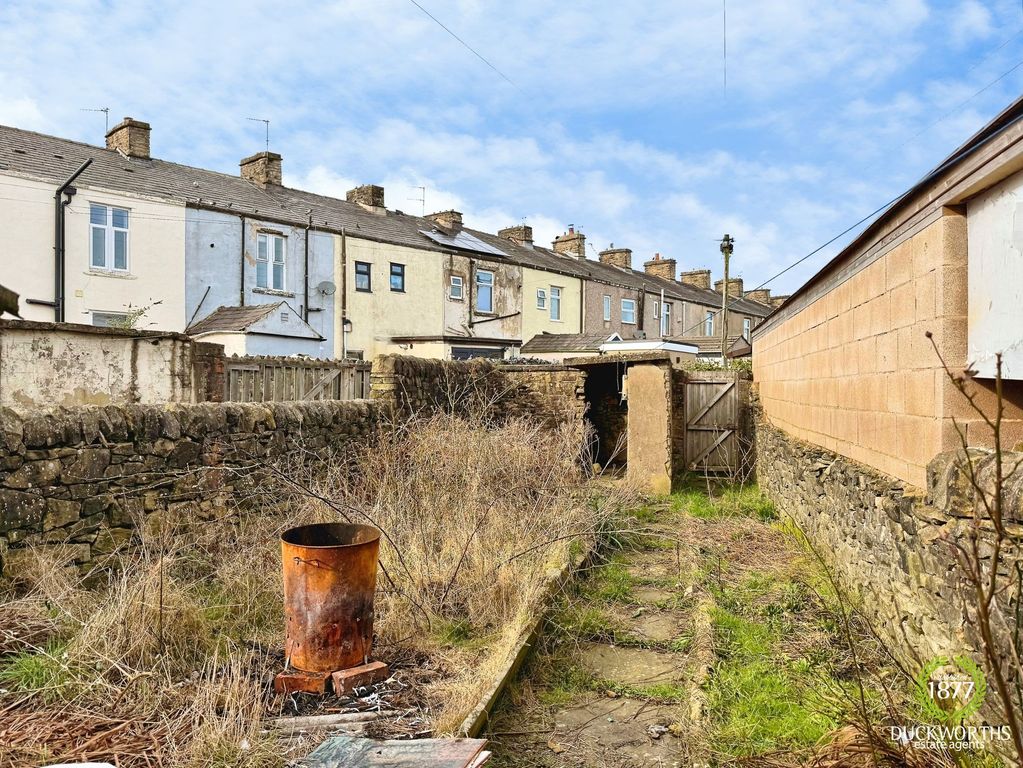 Property photo 3 of 5