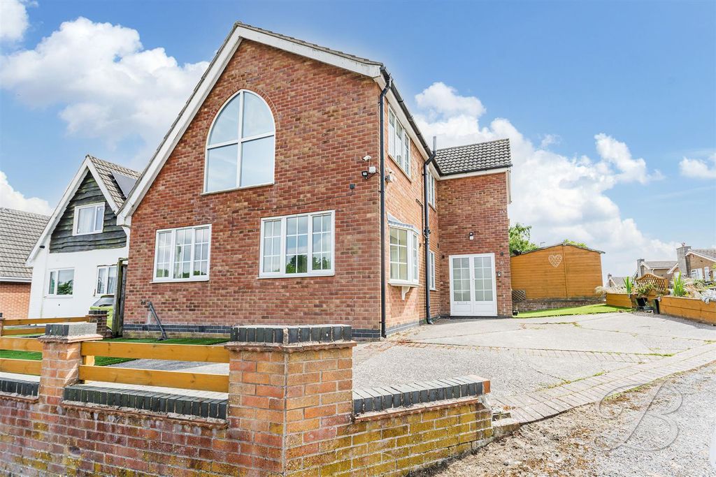 Property photo 2 of 27 Ccltd-11.Jpg