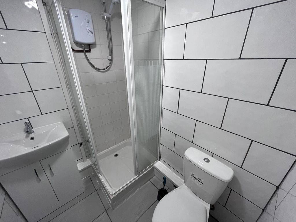 Property photo 3 of 5 Image