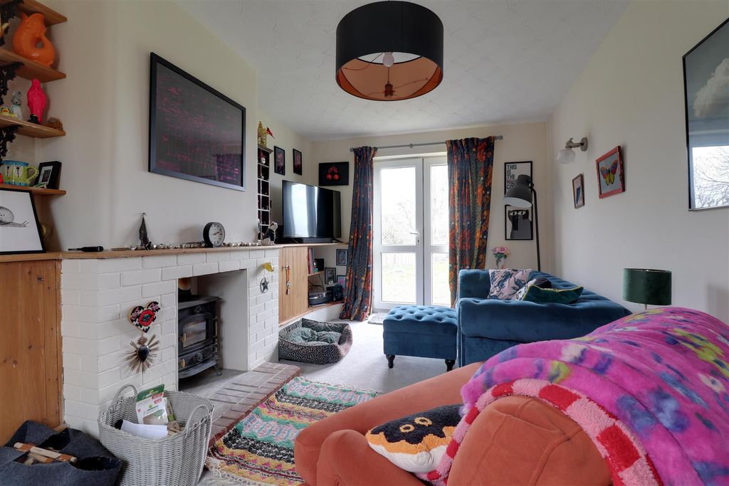 Property photo 3 of 15