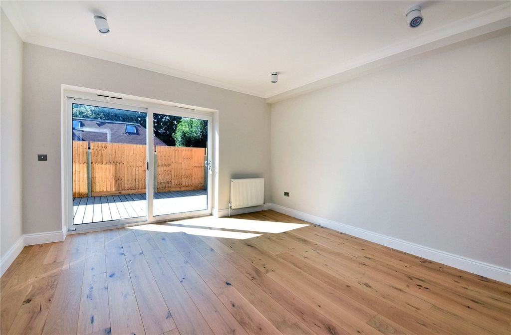 Property photo 1 of 11 Picture No. 04