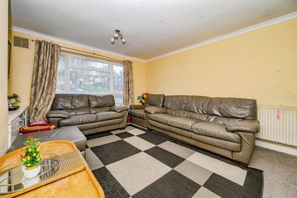 Property photo 3 of 14