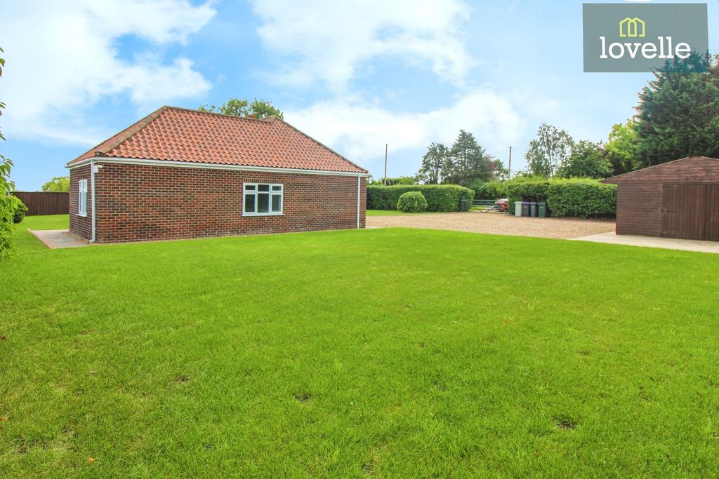 Property photo 3 of 25