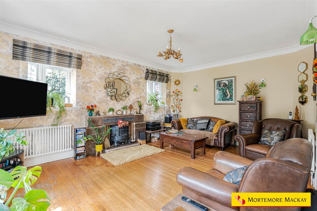 Property photo 3 of 50 32_83602_Watermarked.Jpg