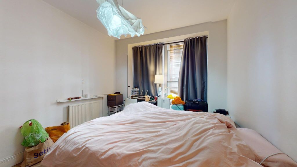 Property photo 2 of 50