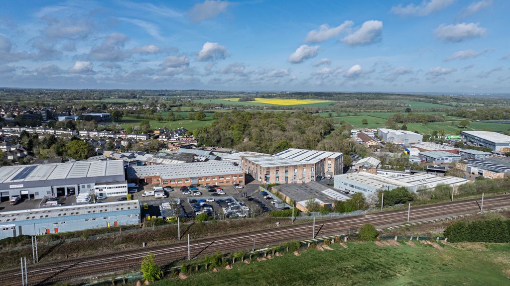 Property photo 1 of 10 Photo 7