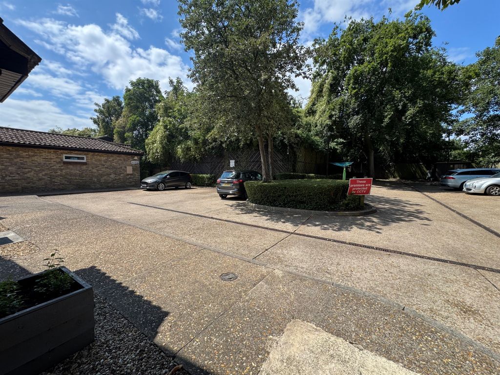 Property photo 2 of 13