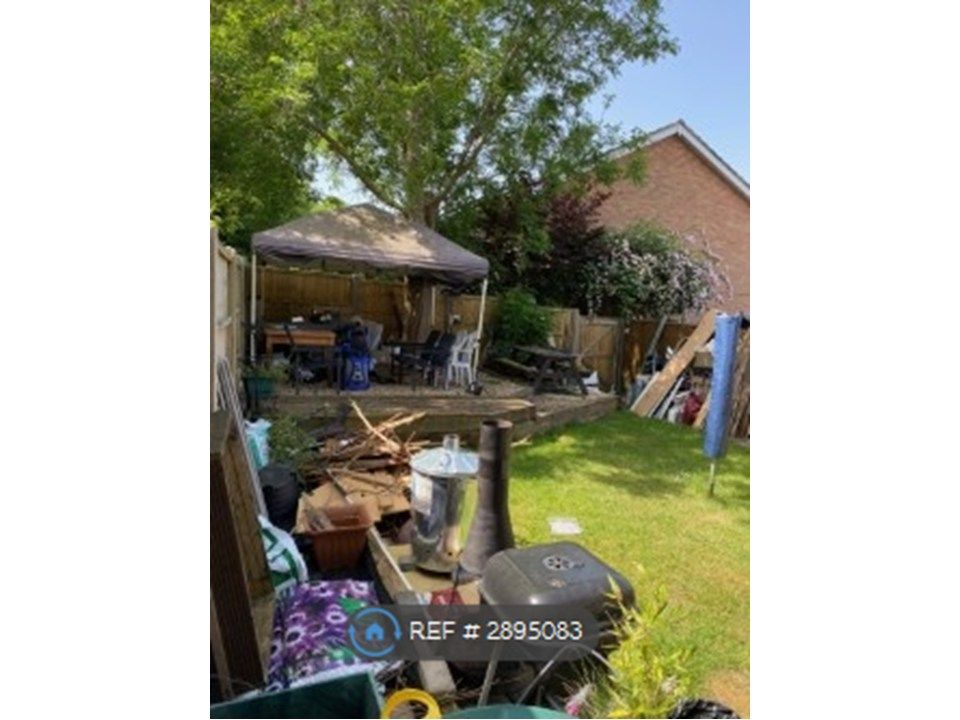Property photo 3 of 18 Back Garden - Photo 1