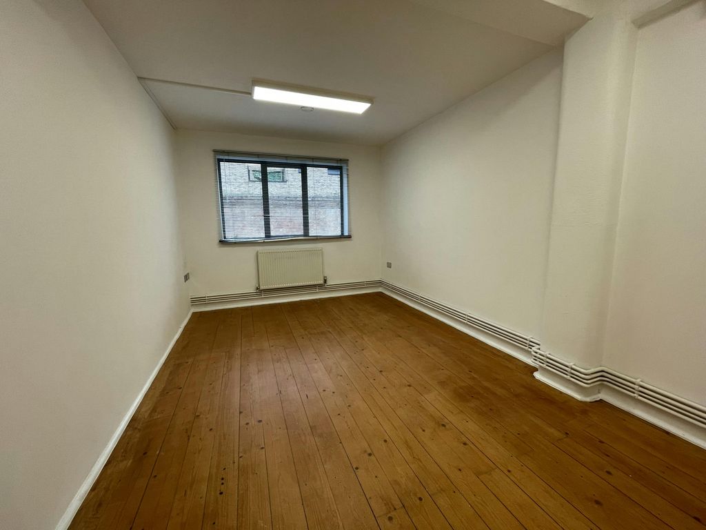 Property photo 2 of 6 Unit E Anton 3.Jpg