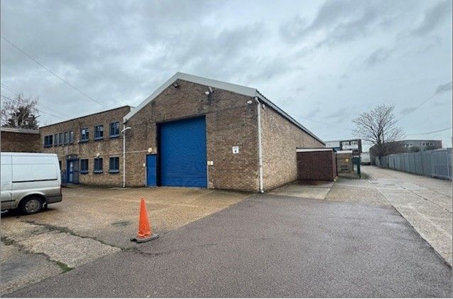 Property photo 1 of 4