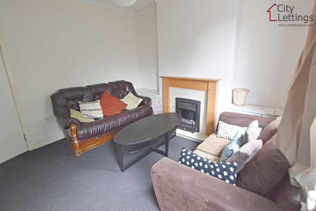 Property photo 2 of 14