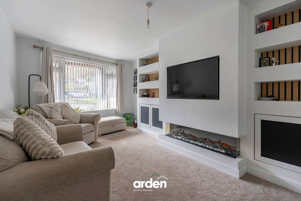 Property photo 2 of 20