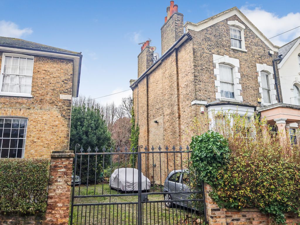 Property photo 2 of 5