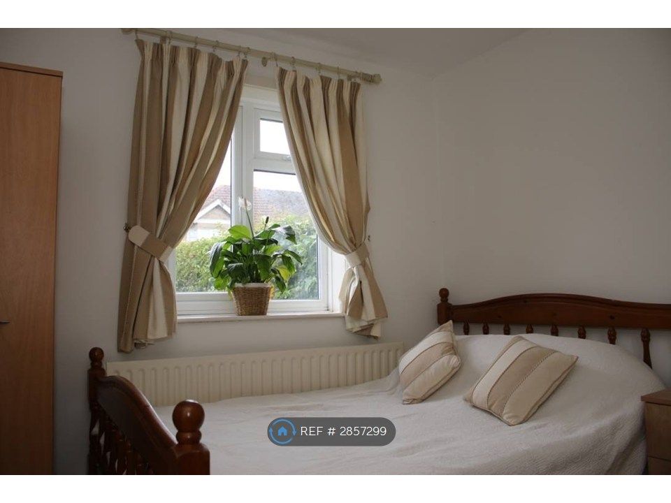 Property photo 2 of 5 Room 1