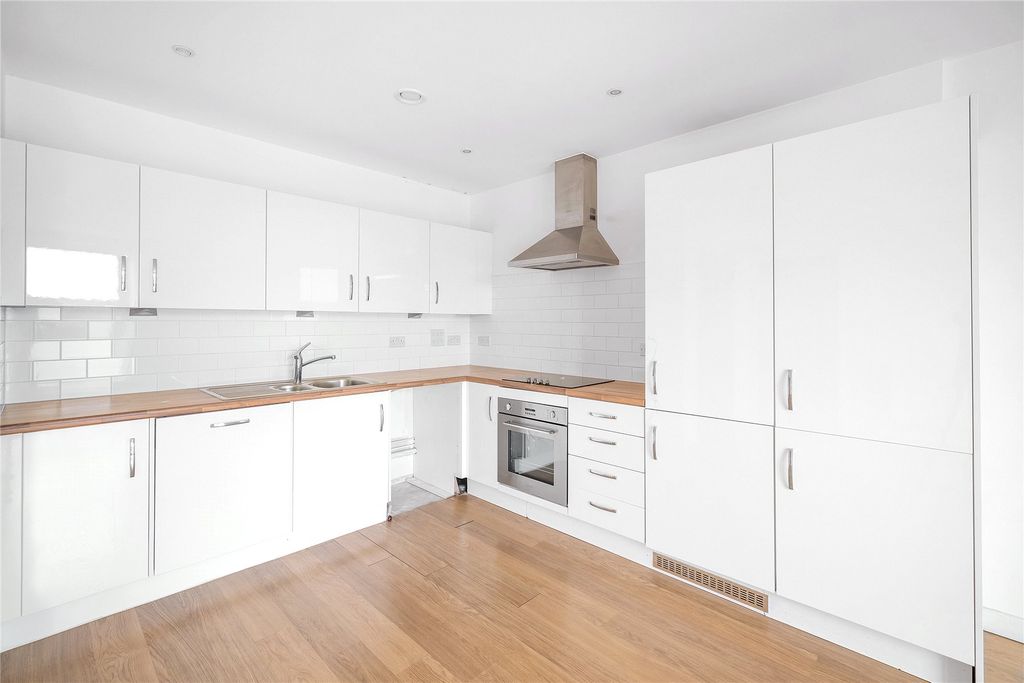 Property photo 3 of 13 Picture No. 06