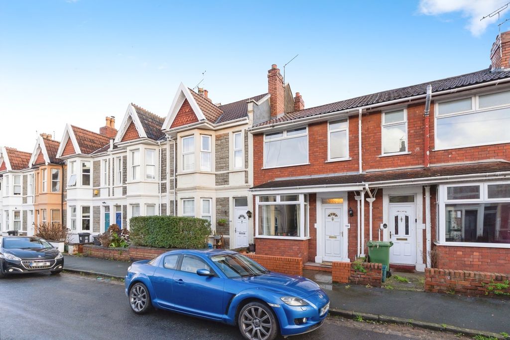 Property photo 1 of 18 Pbox-Img.Jpg