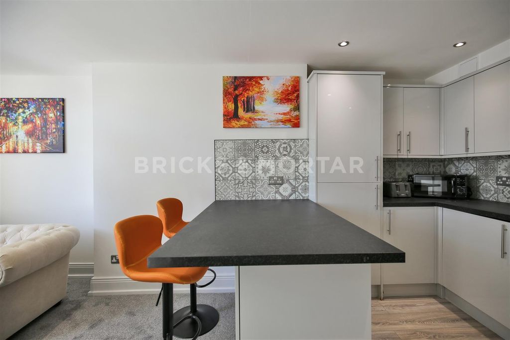 Property photo 3 of 15 U2Rrqiadkeazecvxi6Cxfw.Jpg