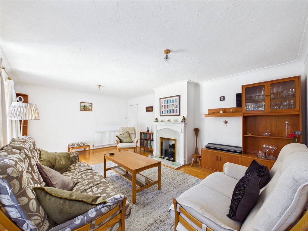 Property photo 2 of 16 Picture No. 02