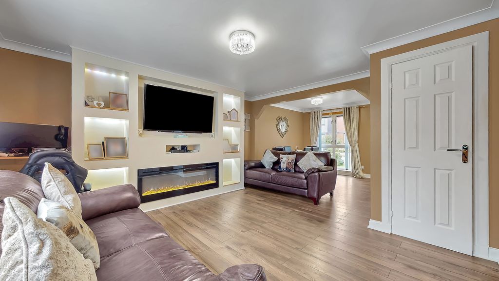 Property photo 3 of 32 30-Print-35 Garnie Avenue_22