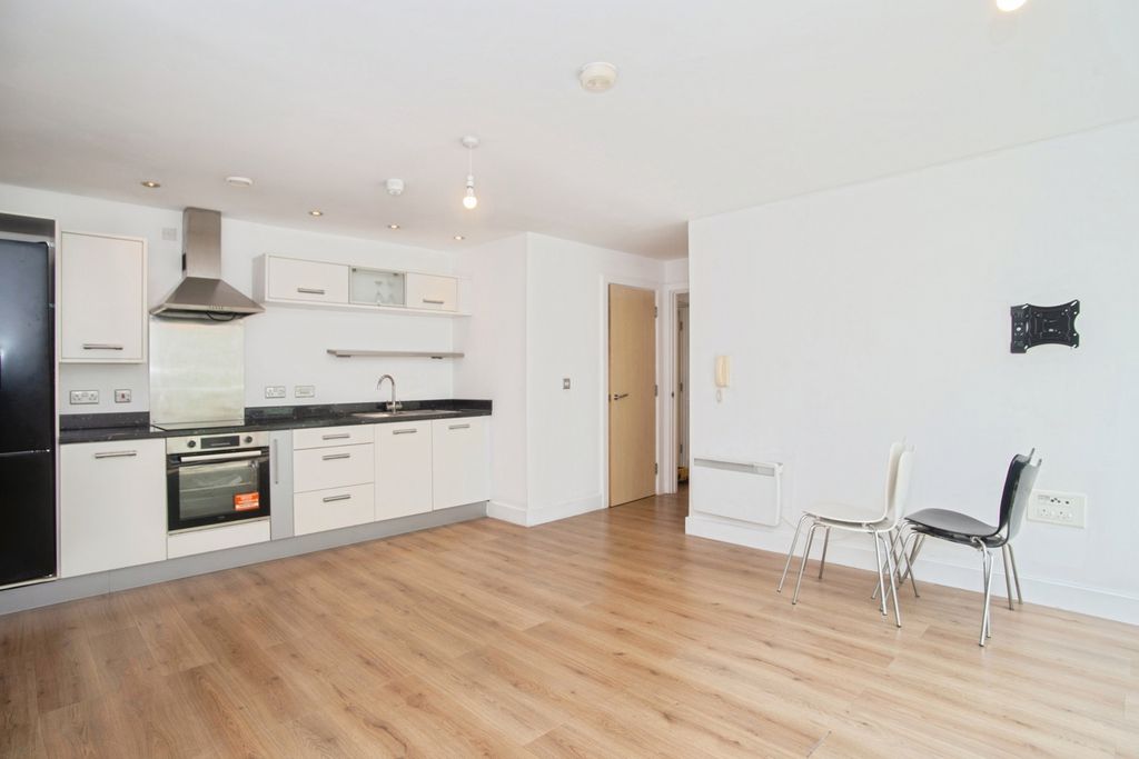 Property photo 2 of 12 Pbox-Img.Jpg