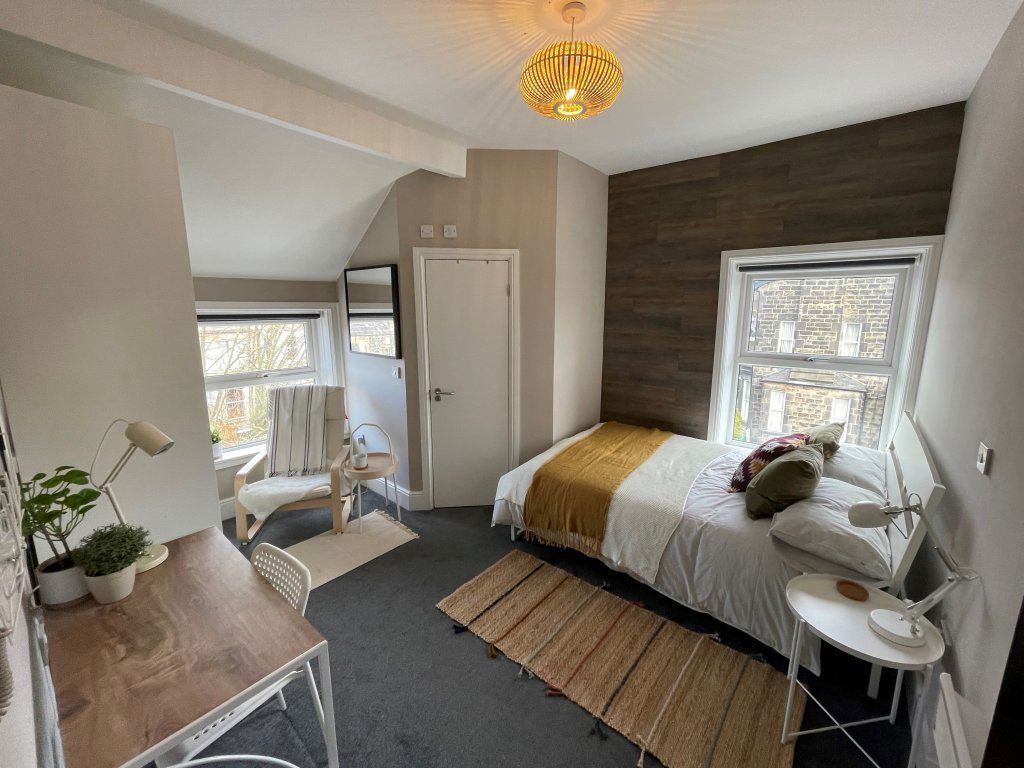 Property photo 3 of 3