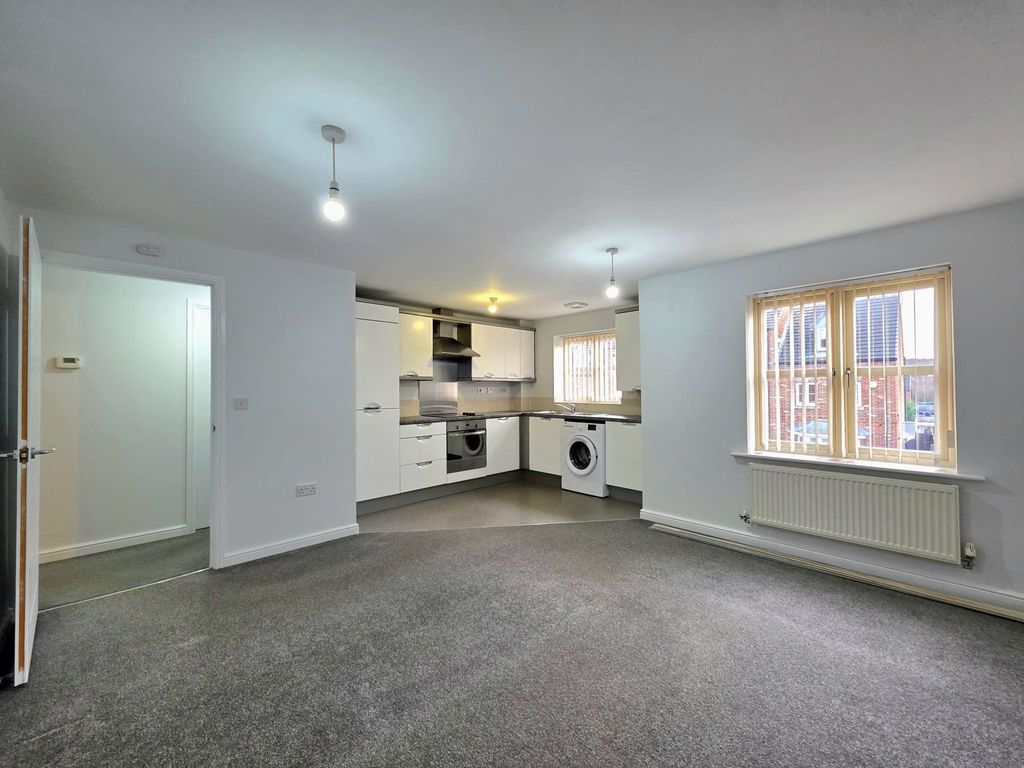 Property photo 2 of 9