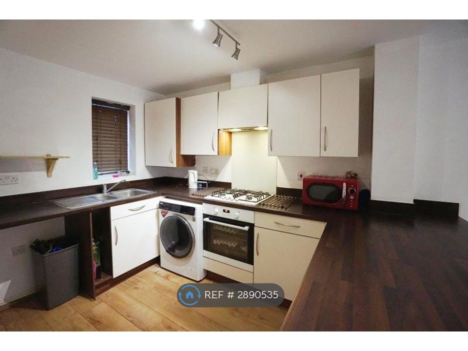Property photo 3 of 8