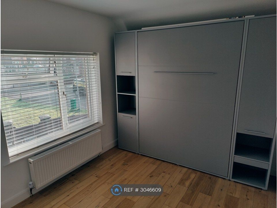 Property photo 1 of 9 Bedroom 2