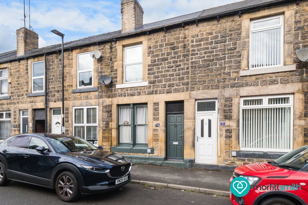 Property photo 1 of 18