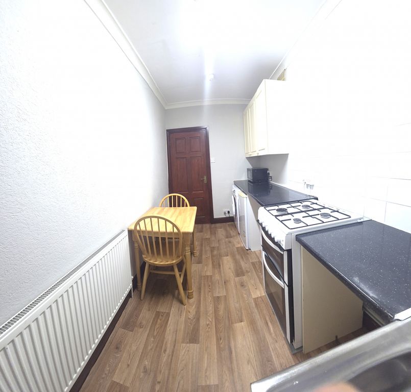 Property photo 3 of 9 Gallery